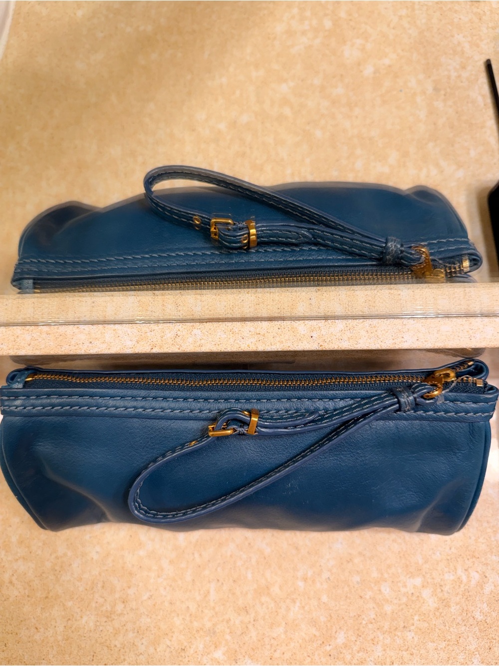 Marc Jacobs Blue Leather Wristlet Clutch with Gold Hardware - Picture 7 of 9